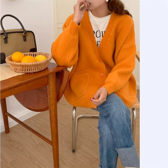 Vento pigro Cappotto femminile 2023 Primavera e autunno Nuovo scollo a V Cardigan in tinta unita Maglione allentato femminile di grandi dimensioni Abbigliamento esterno femminile